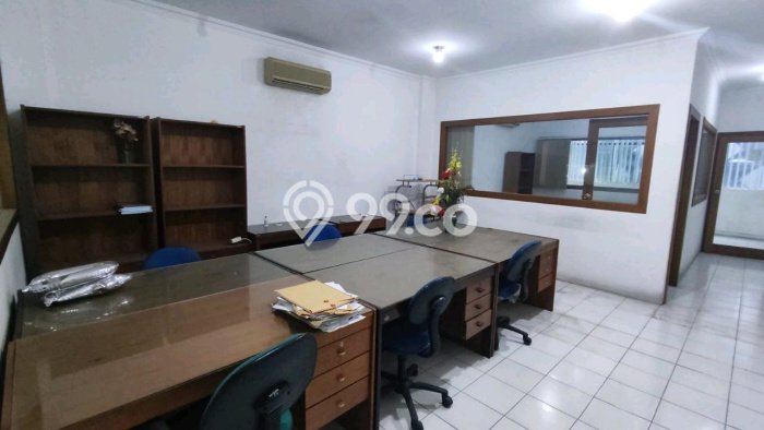 Disewakan Ruko di Kawasan Ramai ngagel Luas 285m2 Disewakan Ruko di Kawasan Ramai ngagel Luas 285m2