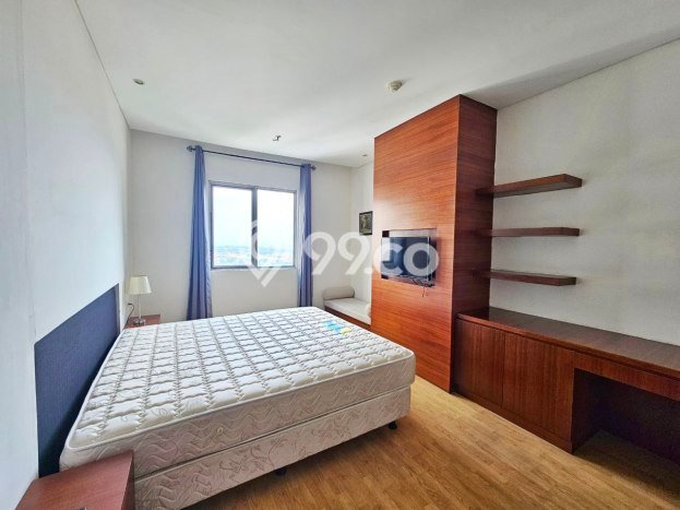 Sewa Apartemen Ekonomis 3 BR di Pakuwon Indah Surabaya Sewa Apartemen Ekonomis 3 BR di Pakuwon Indah Surabaya
