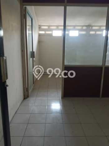 Ruko Dijual di Surabaya LT 70m2 & LB 165m2 Lokasi Terbaik! Ruko Dijual di Surabaya LT 70m2 & LB 165m2 Lokasi Terbaik!