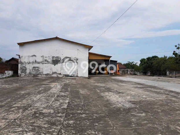 Gudang Dijual di Prime Area Surabaya Luas 736m2 Gudang Dijual di Prime Area Surabaya Luas 736m2