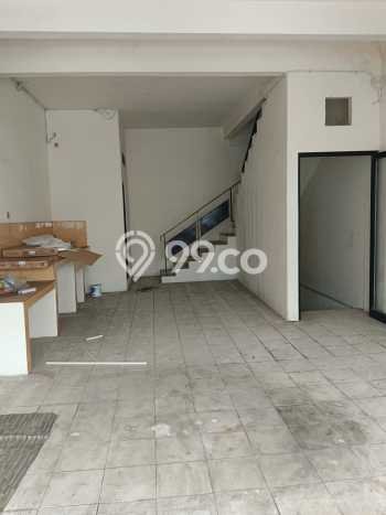 Ruko Dijual di Surabaya LT 70m2 & LB 165m2 Lokasi Terbaik! Ruko Dijual di Surabaya LT 70m2 & LB 165m2 Lokasi Terbaik!