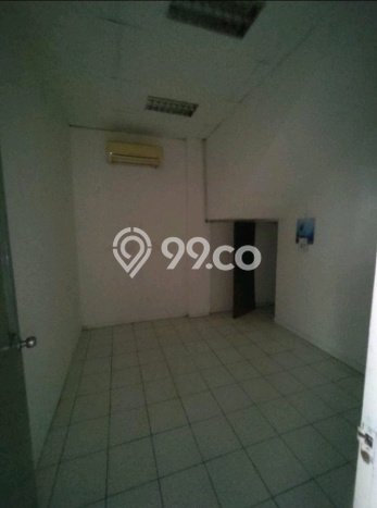 Disewakan Ruko di Pusat Kota Surabaya Ramai Strategis Disewakan Ruko di Pusat Kota Surabaya Ramai Strategis