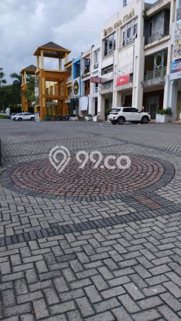 Ruko Disewa di Surabaya dengan LB 225m2 Area Komersial Ramai Ruko Disewa di Surabaya dengan LB 225m2 Area Komersial Ramai