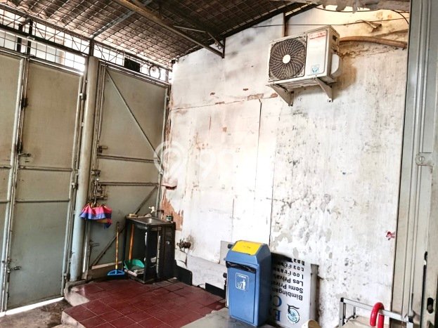Untuk Dijual Ruko di Jelambar Jakarta Barat LT 93m2 / LB 330m2 Untuk Dijual Ruko di Jelambar Jakarta Barat LT 93m2 / LB 330m2