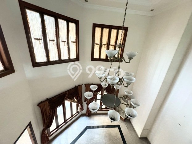 Rumah Elit Modern Tanpa Renovasi di Pluit Jakarta Utara Rumah Elit Modern Tanpa Renovasi di Pluit Jakarta Utara