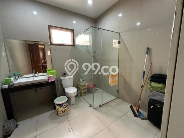 Dijual Rumah Luas Megah Dengan View Cantik di Pluit, Jakarta Utara Dijual Rumah Luas Megah Dengan View Cantik di Pluit, Jakarta Utara