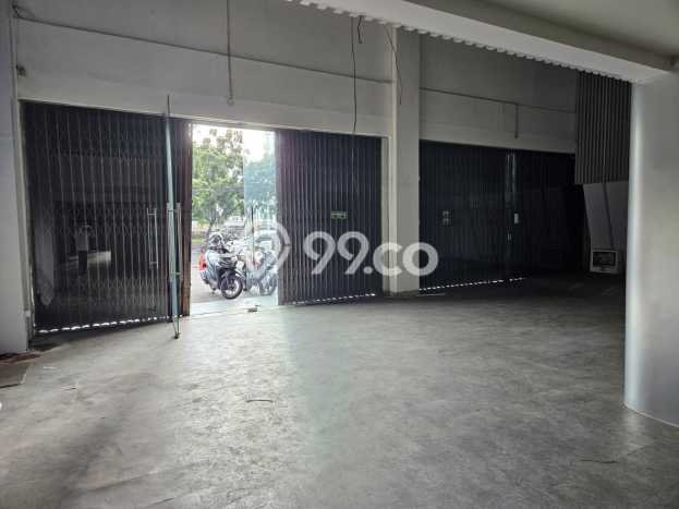 Ruko untuk disewa di Kebon Jeruk punya LT 250m2 & LB 500m2 harga sewa kompetitif Ruko untuk disewa di Kebon Jeruk punya LT 250m2 & LB 500m2 harga sewa kompetitif
