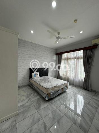Disewakan! Rumah 5 Kamar Tidur &
6 Kamar Mandi di Tb Simatupang, Jakarta Selatan Disewakan! Rumah 5 Kamar Tidur &
6 Kamar Mandi di Tb Simatupang, Jakarta Selatan
