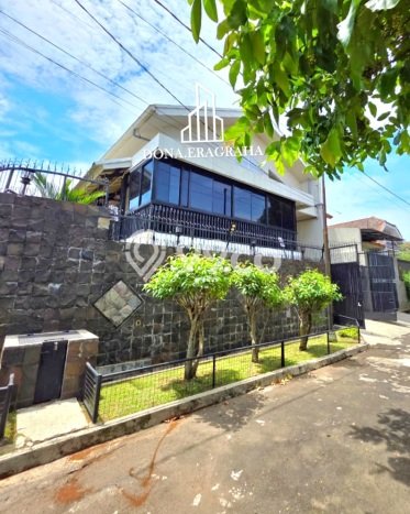 Best Deal Hunian Premium Ideal dan Luas di Cinere, Depok Best Deal Hunian Premium Ideal dan Luas di Cinere, Depok