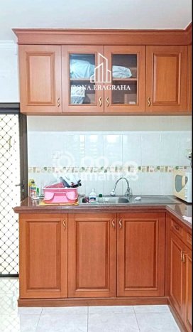 Rumah Elit Modern Tanpa Renovasi di Tanjung Barat Jakarta Selatan Rumah Elit Modern Tanpa Renovasi di Tanjung Barat Jakarta Selatan