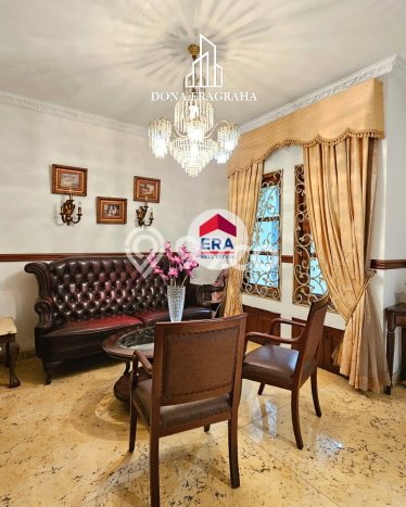 Jual Rumah Luas Megah Dengan View Eksklusif di Pondok Indah, Jakarta Selatan Jual Rumah Luas Megah Dengan View Eksklusif di Pondok Indah, Jakarta Selatan