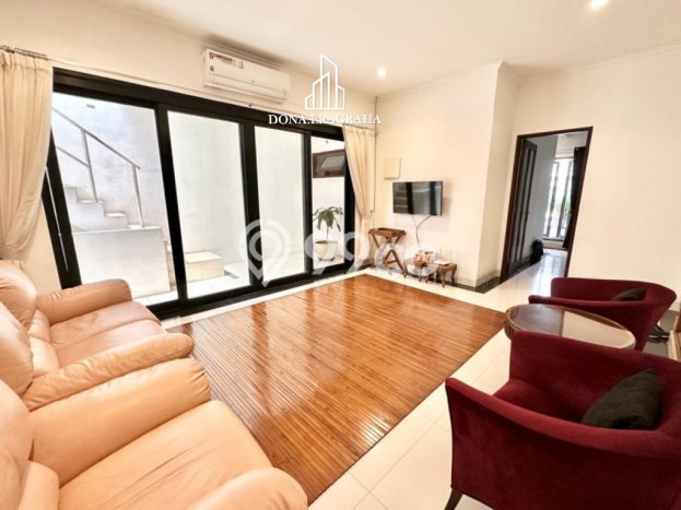 Jual Rumah Mewah Elegan Dengan View Cantik di Pondok Indah, Jakarta Selatan Jual Rumah Mewah Elegan Dengan View Cantik di Pondok Indah, Jakarta Selatan
