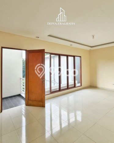 Hunian Mewah LB 300m2 Siap Huni Desain Elegan di Lebak Bulus, Jakarta Selatan Hunian Mewah LB 300m2 Siap Huni Desain Elegan di Lebak Bulus, Jakarta Selatan