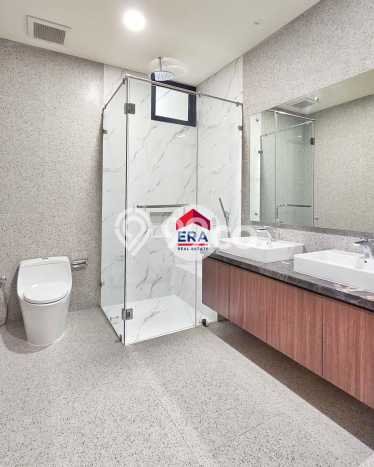 For Sale! Premium House LT 569m2 Desain Elegan di Kemang For Sale! Premium House LT 569m2 Desain Elegan di Kemang