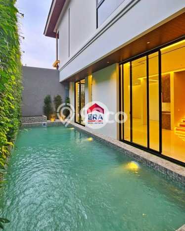 For Sale! Premium House LT 201m2 Desain Modern di Pondok Indah For Sale! Premium House LT 201m2 Desain Modern di Pondok Indah