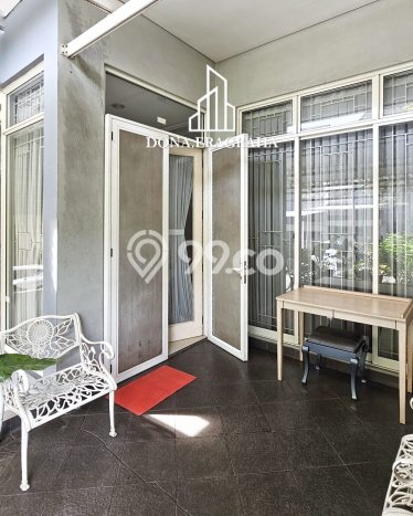 Rumah Mewah LB 220m2 Siap Huni Desain Elegan di Pondok Pinang, Jakarta Selatan Rumah Mewah LB 220m2 Siap Huni Desain Elegan di Pondok Pinang, Jakarta Selatan