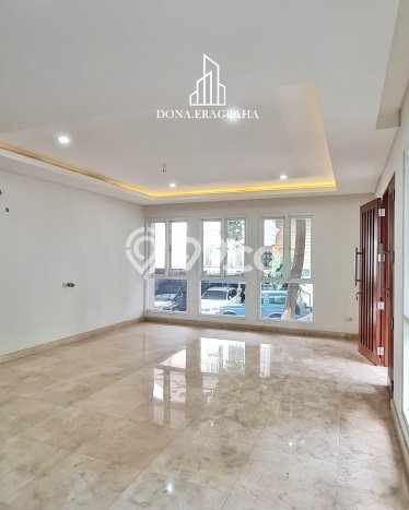 Dijual Rumah Luas Elegan Dengan View Cantik di Jati Padang, Jakarta Selatan Dijual Rumah Luas Elegan Dengan View Cantik di Jati Padang, Jakarta Selatan