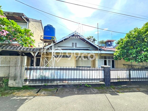 Rumah Eksklusif Siap Huni LT 197m2 di Kebayoran Baru, Jakarta Selatan Rumah Eksklusif Siap Huni LT 197m2 di Kebayoran Baru, Jakarta Selatan