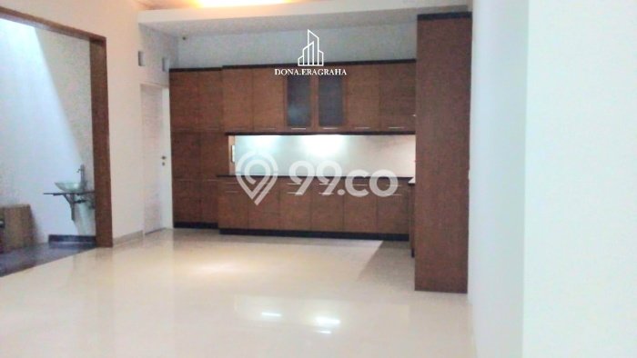 HARGA SPESIAL! Rumah area Pondok Indah, Jakarta Selatan, LT 252m² Bangunan 364m² BISA KPR! HARGA SPESIAL! Rumah area Pondok Indah, Jakarta Selatan, LT 252m² Bangunan 364m² BISA KPR!