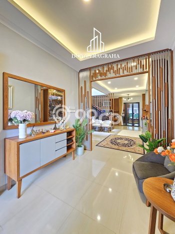 Hunian Elit LB 200m2 Siap Pakai Desain Elegan di Pondok Indah, Jakarta Selatan Hunian Elit LB 200m2 Siap Pakai Desain Elegan di Pondok Indah, Jakarta Selatan