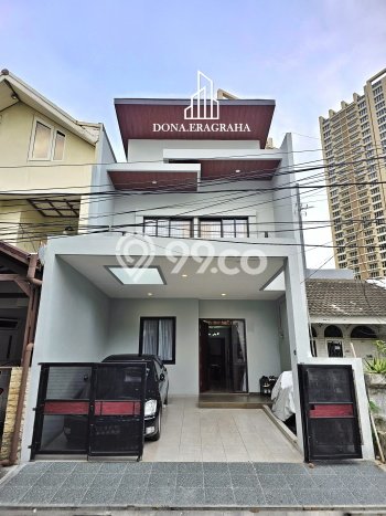 Hunian Elit LB 200m2 Siap Pakai Desain Elegan di Pondok Indah, Jakarta Selatan Hunian Elit LB 200m2 Siap Pakai Desain Elegan di Pondok Indah, Jakarta Selatan