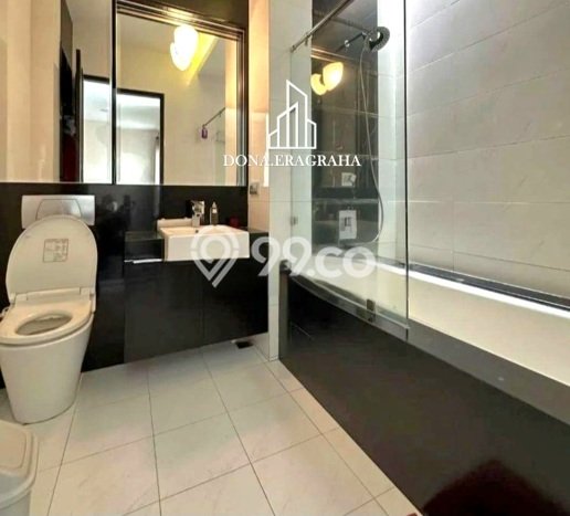 Hunian Mewah LB 250m2 Siap Pakai Desain Elegan di Pondok Indah, Jakarta Selatan Hunian Mewah LB 250m2 Siap Pakai Desain Elegan di Pondok Indah, Jakarta Selatan