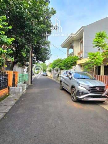 Siap Huni Hunian Elit 5 Kamar di Pasar Minggu Dekat ke Mana Saja Siap Huni Hunian Elit 5 Kamar di Pasar Minggu Dekat ke Mana Saja