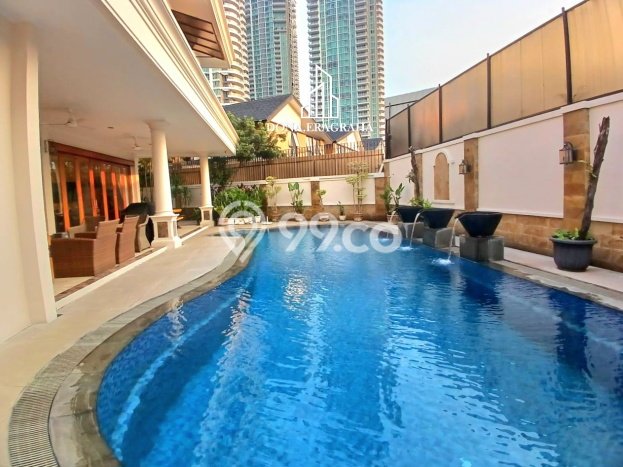 Dijual Rumah Luas Elegan Dengan View Cantik di Kemang, Jakarta Selatan Dijual Rumah Luas Elegan Dengan View Cantik di Kemang, Jakarta Selatan