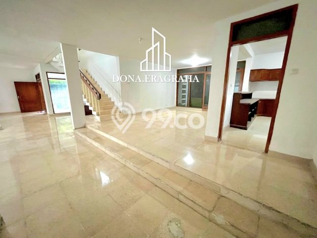 Siap Huni Rumah Mewah 4 Kamar di Kebayoran Baru Dekat ke Mana Pun Siap Huni Rumah Mewah 4 Kamar di Kebayoran Baru Dekat ke Mana Pun
