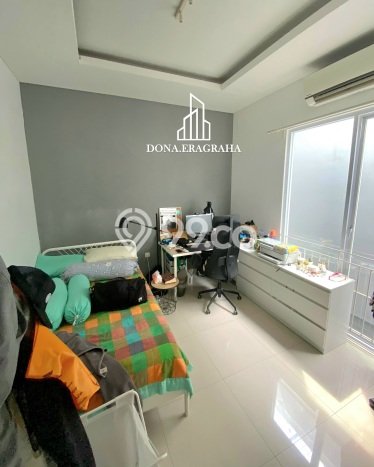 Rumah Elit Modern Tanpa Renovasi di Lebak Bulus Jakarta Selatan Rumah Elit Modern Tanpa Renovasi di Lebak Bulus Jakarta Selatan