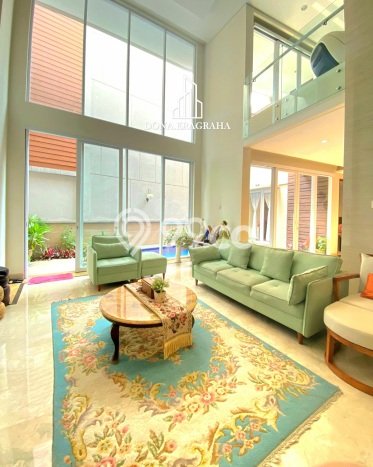 Ready to Use! Luxury House LT 305m2 Desain Elegan di Pondok Indah Ready to Use! Luxury House LT 305m2 Desain Elegan di Pondok Indah
