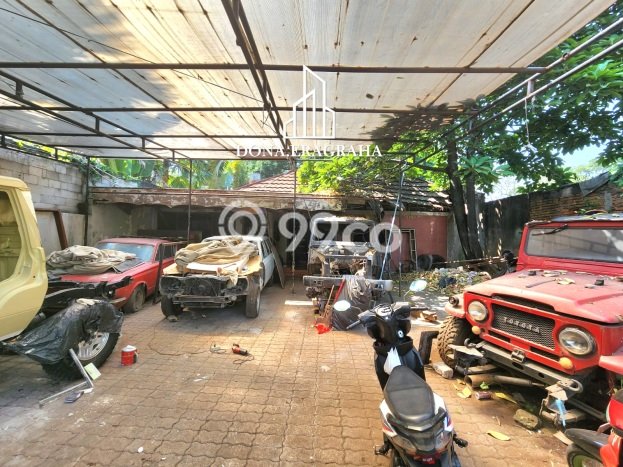 For Sale! Luxury House LT 452m2 Desain Modern di Kemang For Sale! Luxury House LT 452m2 Desain Modern di Kemang