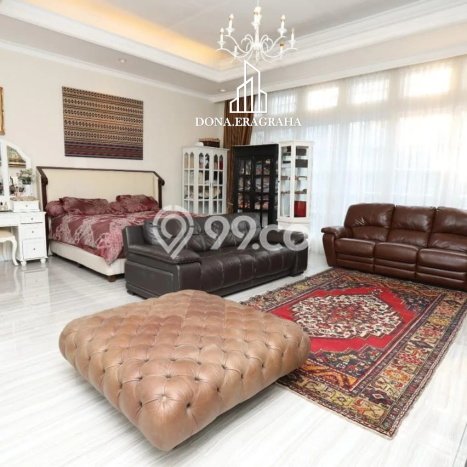 Ready to Use! Luxury House LT 741m2 Desain Modern di Kemang Ready to Use! Luxury House LT 741m2 Desain Modern di Kemang