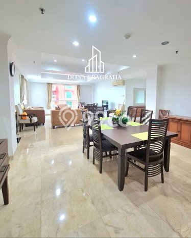 Hunian Apartemen Eksklusif untuk Dijual di Jakarta Selatan dengan 3 BR & 2 Kamar Mandi Hunian Apartemen Eksklusif untuk Dijual di Jakarta Selatan dengan 3 BR & 2 Kamar Mandi