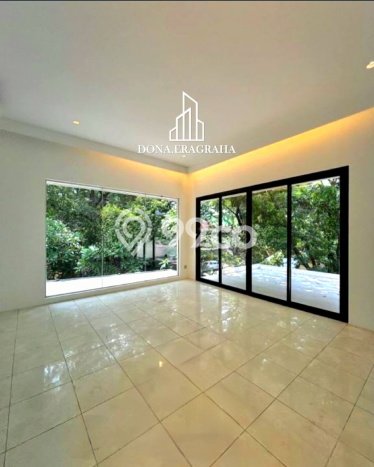 Rumah Eksklusif Dijual LT 469m2 di Kebayoran Baru, Jakarta Selatan Rumah Eksklusif Dijual LT 469m2 di Kebayoran Baru, Jakarta Selatan