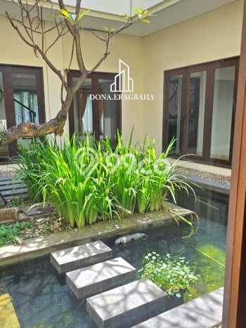 Rumah Mewah LB 688m2 Siap Pakai Desain Elegan di Pondok Indah, Jakarta Selatan Rumah Mewah LB 688m2 Siap Pakai Desain Elegan di Pondok Indah, Jakarta Selatan