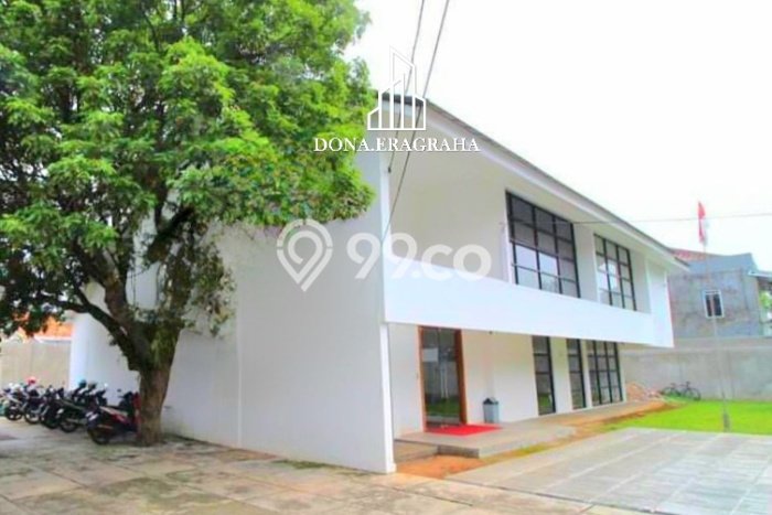 Dijual Rumah Premium dengan Fasilitas Sekitar Komplit di Mampang Prapatan, Jakarta Selatan Dijual Rumah Premium dengan Fasilitas Sekitar Komplit di Mampang Prapatan, Jakarta Selatan