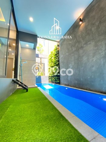 Jual Murah Rumah dengan 3 Kamar Tidur dan 3 Kamar Mandi di Area Pondok Indah, Jakarta Selatan Jual Murah Rumah dengan 3 Kamar Tidur dan 3 Kamar Mandi di Area Pondok Indah, Jakarta Selatan