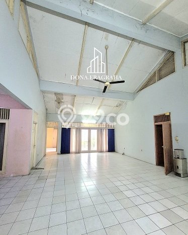 Rumah Luxury Modern Tanpa Renovasi di Lebak Bulus Jakarta Selatan Rumah Luxury Modern Tanpa Renovasi di Lebak Bulus Jakarta Selatan