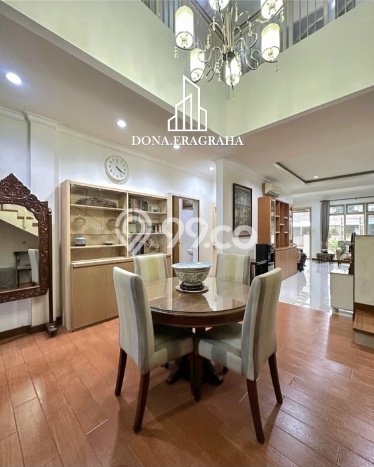 Hunian Elit LB 155m2 Siap Huni Desain Elegan di Pondok Indah, Jakarta Selatan Hunian Elit LB 155m2 Siap Huni Desain Elegan di Pondok Indah, Jakarta Selatan