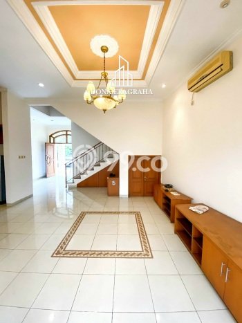 Hunian Mewah LB 300m2 Siap Huni Desain Elegan di Lebak Bulus, Jakarta Selatan Hunian Mewah LB 300m2 Siap Huni Desain Elegan di Lebak Bulus, Jakarta Selatan