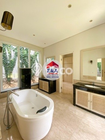 Rumah area Cipete, Lingkungan Strategis, 4 KT Rumah area Cipete, Lingkungan Strategis, 4 KT