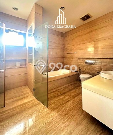 Rumah Elit Modern Tanpa Renovasi di Lebak Bulus Jakarta Selatan Rumah Elit Modern Tanpa Renovasi di Lebak Bulus Jakarta Selatan