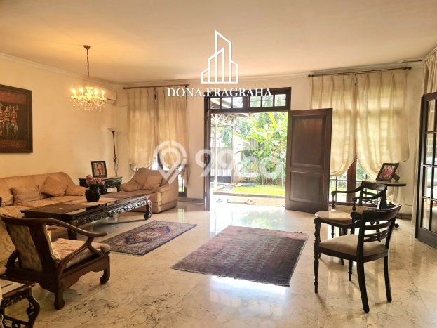 Rumah Berkualitas area Pondok Indah, Jakarta Selatan, Luas 321m² Bangunan 296m² - HARGA NEGO! Rumah Berkualitas area Pondok Indah, Jakarta Selatan, Luas 321m² Bangunan 296m² - HARGA NEGO!