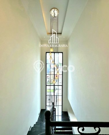 Rumah Modern 4 Kamar Terawat di Pondok Indah, Dekat Pusat Perbelanjaan, Jakarta Selatan Rumah Modern 4 Kamar Terawat di Pondok Indah, Dekat Pusat Perbelanjaan, Jakarta Selatan
