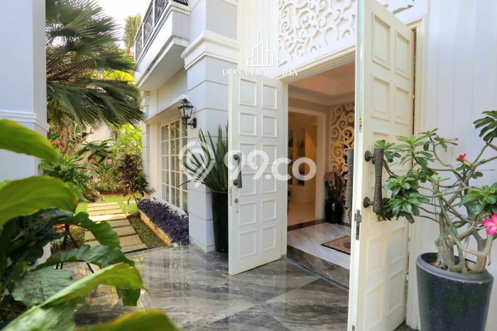 Ready to Use! Luxury House LT 741m2 Desain Modern di Kemang Ready to Use! Luxury House LT 741m2 Desain Modern di Kemang