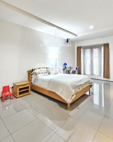 Jual Rumah Mewah Elegan Dengan View Cantik di Pondok Indah, Jakarta Selatan Jual Rumah Mewah Elegan Dengan View Cantik di Pondok Indah, Jakarta Selatan