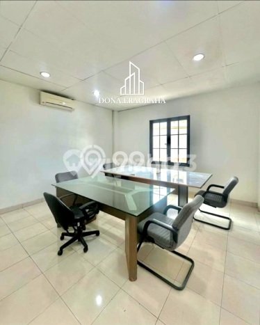 Ruko Bagus Dijual LB 250m2 Lokasi Strategis Jakarta Selatan Area Cocok untuk Berbisnis Ruko Bagus Dijual LB 250m2 Lokasi Strategis Jakarta Selatan Area Cocok untuk Berbisnis