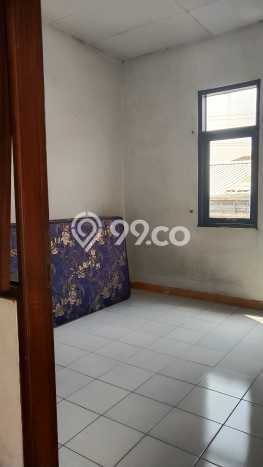 Rumah Mewah Siap Huni LT 400m2 di Rungkut, Surabaya Rumah Mewah Siap Huni LT 400m2 di Rungkut, Surabaya