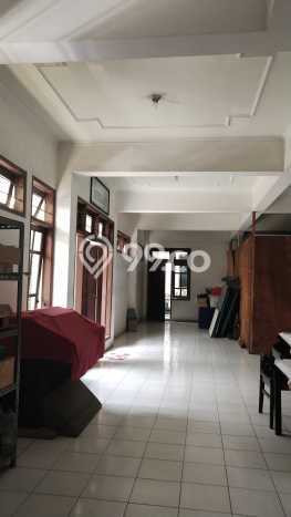 Rumah Mewah Siap Huni LT 400m2 di Rungkut, Surabaya Rumah Mewah Siap Huni LT 400m2 di Rungkut, Surabaya